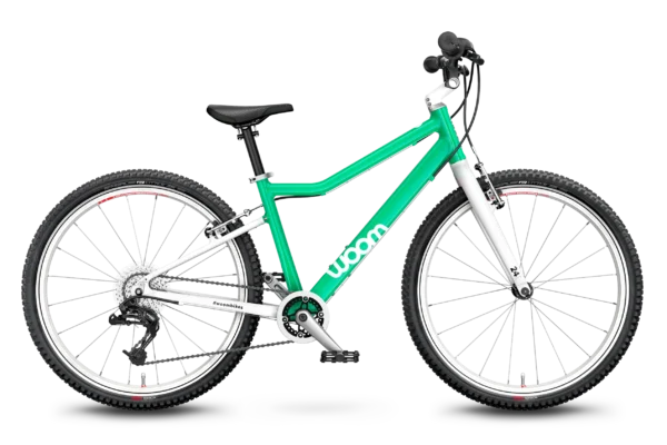 An innovative and ultralight 24" children's bike with 8 gears designed for all-round use by children aged 7 years and over.