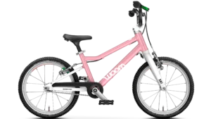 The superlight bike with 16″ wheels and a safety-conscious design for kids aged 4 and up. Kickstand included.
