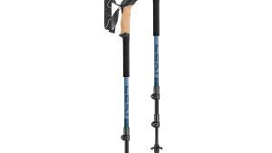 Conquer every trail with our flagship MAKALU CORK LITE – the ultimate companion for fearless adventurers. Engineered for those who crave peak performance in the wild, this legendary trekking pole elevates every journey with precision, comfort, and unmatched reliability. The Aergon Air cork grip is more than a grip—it’s your connection to the trail. Crafted from natural cork, it absorbs moisture, tames vibrations, and molds perfectly to your hand, giving you a grip that feels custom-built. On steep descents, the rubberized top delivers unbeatable traction, while the built-in positive angle keeps your wrists supported and your pole placement precise. Weighing under 9 ounces, the MAKALU CORK LITE is astonishingly light yet fiercely durable. Its three-section HTS 6.5 Aluminum construction and Speed Lock lever system provide infinite adjustment from 110–135 cm, so you can adapt instantly to any terrain. It comes with two interchangeable basket sets—a standard trekking basket for regular trail use and a larger tour basket designed for snowy conditions and true four season use. The LEKI MAKALU CORK LITE is your ticket to fearless, comfortable, and exhilarating outdoor adventures. It’s not just a trekking pole—it’s your passport to exploration. For explorers seeking a more compact option, a shorter version offers a 90–120 cm range without compromising performance.
