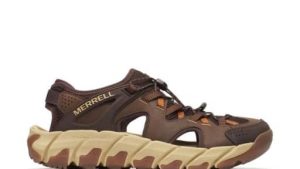 Unlock summers on the water. This performance hike sandal lets water escape quickly for protection and traction when you need it most.