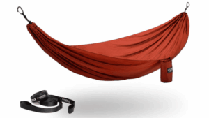 Supremely comfortable, breathable, and fast-drying FreeWave® fabric Spacious 9' hammock body with integrated stuff sack Time-tested carabiners quickly and safely connect to included hammock straps Easily fine-tune the perfect hang for optimal comfort in your hammock Patented design includes 10 combined adjustment points No-Knots-Needed setup will have you relaxing securely in seconds Durable, tree-friendly webbing with time-tested construction