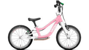 Not all little Riders start their cycling journey at the same time. While the smaller woom GO 1 is designed for kids as young as 18 months, the woom GO 1 PLUS is a great balance bike for kids three years and up, or other younger toddlers on the taller side. It's also for children who love whizzing around on a balance bike so much that they don't want to switch to a bike with pedals just yet. Either way – it's so easy, intuitive and safe for your child to handle, we're sure they'll absolutely love it.