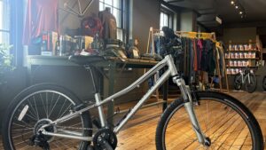 Pre-loved and in great condition: 9 out of 10 condition. Details: Specialized Jett 20″ kids bike. 7 Speed trigger shifter, ages 5-8. Color: Oasis Green Purchased new from Lititz Bikeworks in 2023, traded in June 13th, 2026