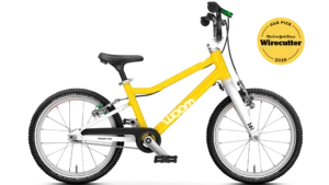 The superlight bike with 16″ wheels and a safety-conscious design for kids aged 4 and up. Kickstand included.